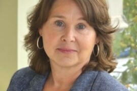 Lisa Lawrence Headshot 900X900