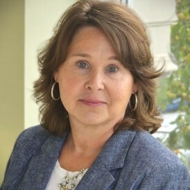 Lisa Lawrence Headshot 900X900